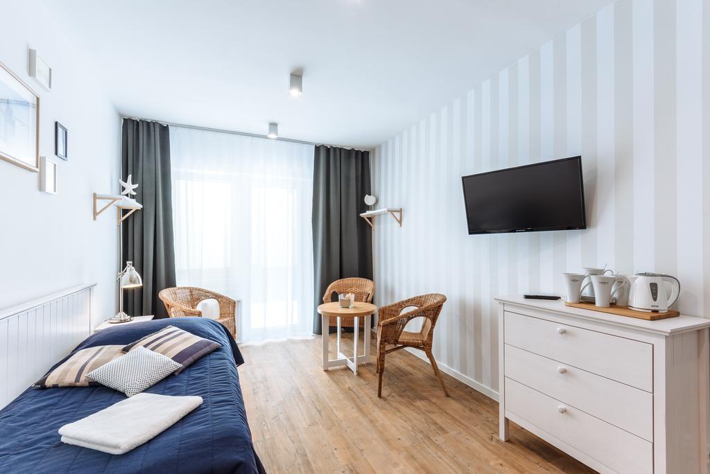 Ow Posejdon Dzwirzyno Hotel Ngoại thất bức ảnh