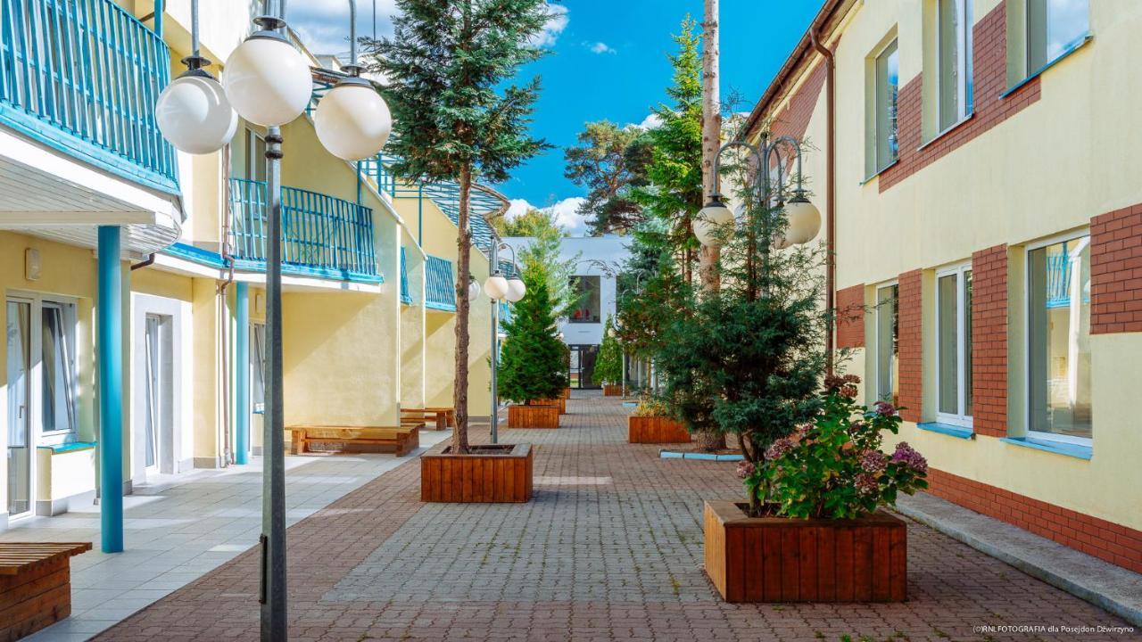 Ow Posejdon Dzwirzyno Hotel Ngoại thất bức ảnh